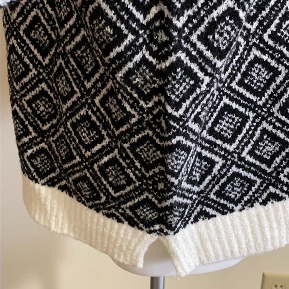 cable & gauge black and white knit sweater size XL - Picture 6 of 11